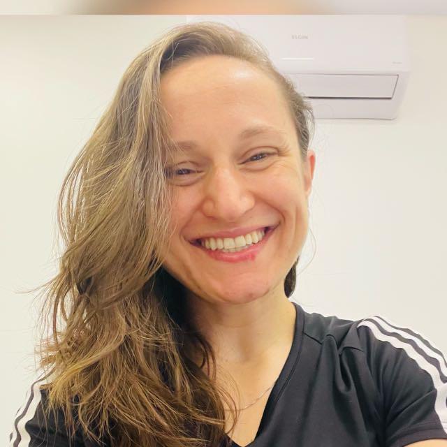 Profa. Bruna Massaroto